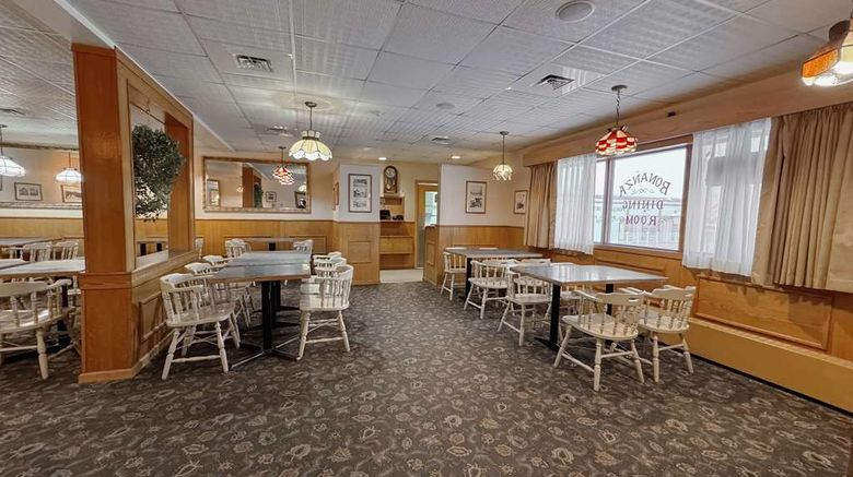 <b>Eldorado, a Coast Hotel Restaurant</b>. Images powered by <a href="https://iceportal.shijigroup.com/" title="IcePortal" target="_blank">IcePortal</a>.