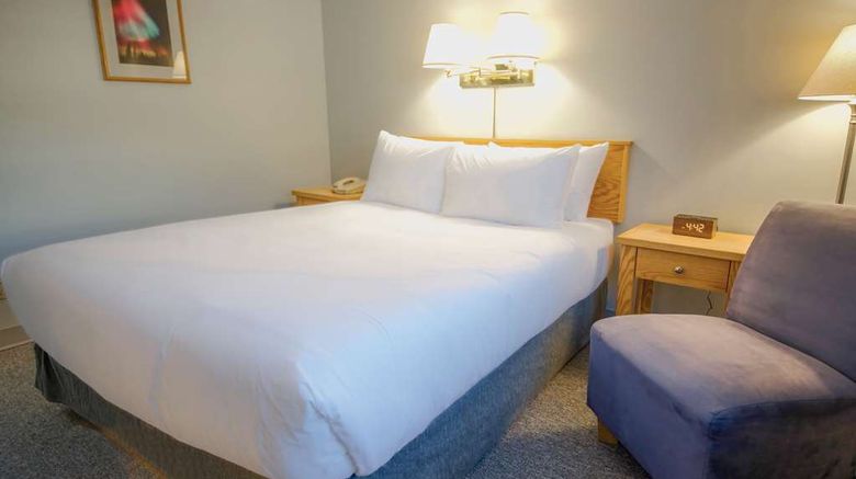 <b>Eldorado, a Coast Hotel Suite</b>. Images powered by <a href="https://iceportal.shijigroup.com/" title="IcePortal" target="_blank">IcePortal</a>.