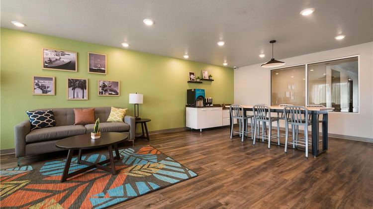 WoodSpring Suites Cocoa Beach-Rockledge Lobby