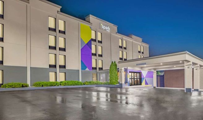 Spark by Hilton Clarks Summit Exterior