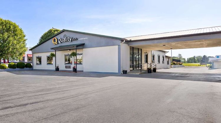 Quality Inn Exterior