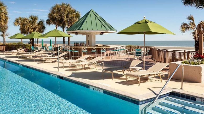 <b>Hilton Beachfront Resort & Spa Pool</b>. Images powered by <a href="https://iceportal.shijigroup.com/" title="IcePortal" target="_blank">IcePortal</a>.