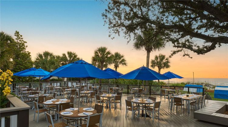 Hilton Beachfront Resort & Spa Restaurant