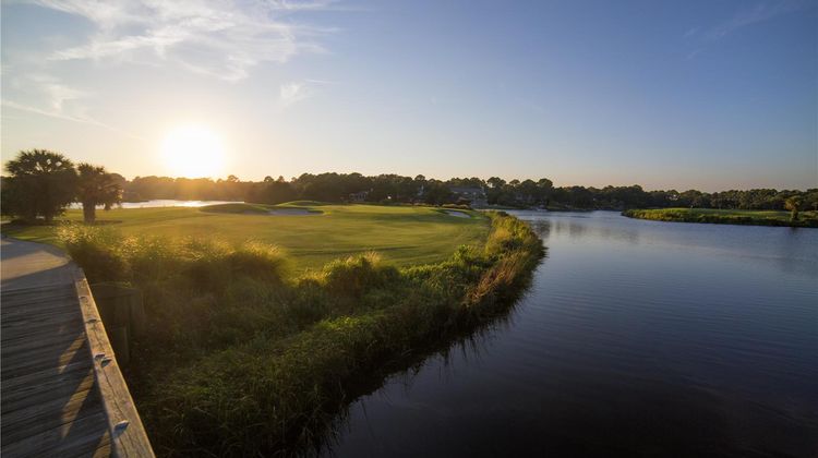Hilton Beachfront Resort & Spa Golf