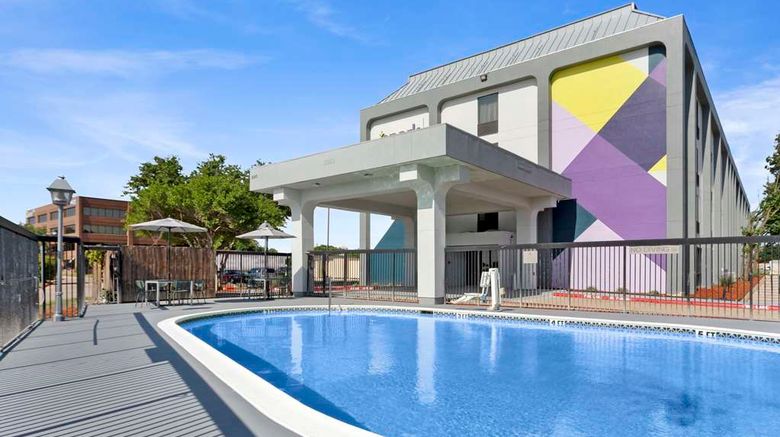 <b>Spark by Hilton Grand Prairie Pool</b>. Images powered by <a href="https://iceportal.shijigroup.com/" title="IcePortal" target="_blank">IcePortal</a>.