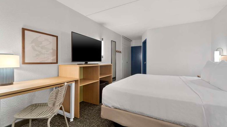 <b>Spark by Hilton Grand Prairie Room</b>. Images powered by <a href="https://iceportal.shijigroup.com/" title="IcePortal" target="_blank">IcePortal</a>.