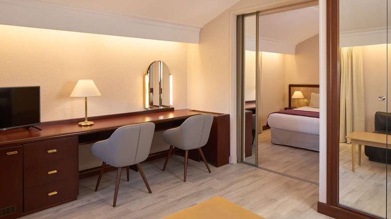 <b>Hotel Le Rempart Room</b>. Images powered by <a href="https://iceportal.shijigroup.com/" title="IcePortal" target="_blank">IcePortal</a>.