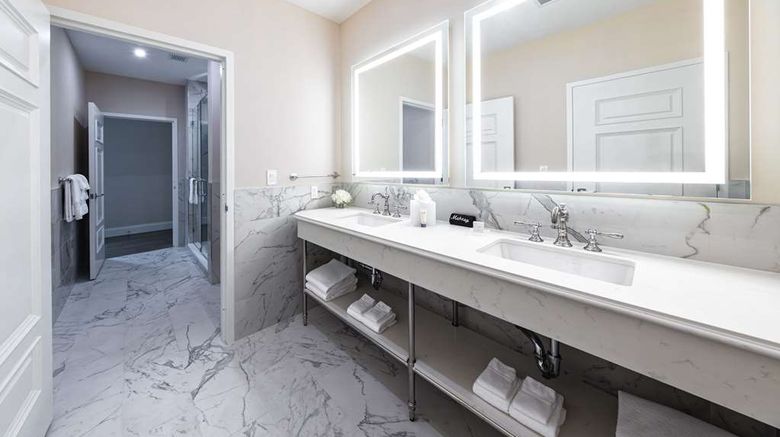 <b>The Riding Academy Hotel Suite</b>. Images powered by <a href="https://iceportal.shijigroup.com/" title="IcePortal" target="_blank">IcePortal</a>.