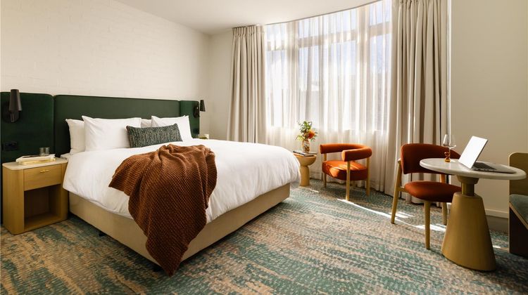 Harbour Rocks Hotel Room