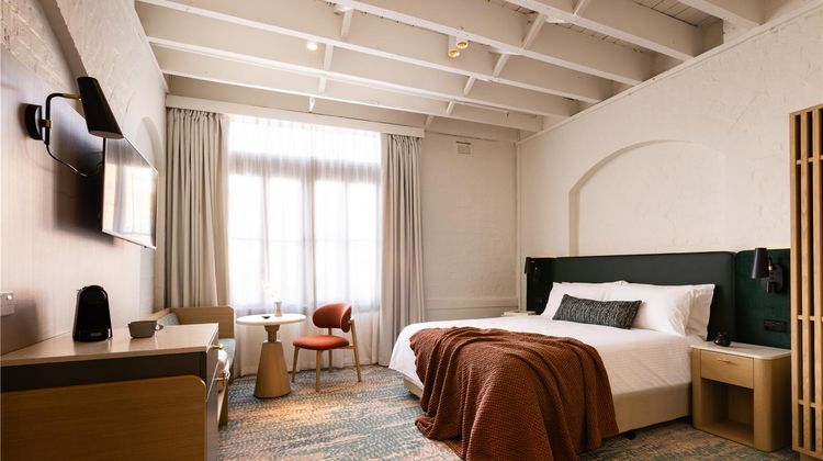 Harbour Rocks Hotel Room