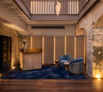 Harbour Rocks Hotel Lobby