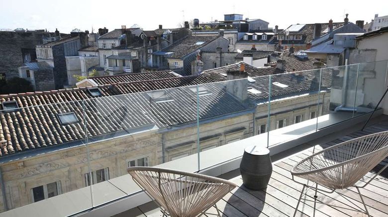 <b>La Maison Bordeaux Room</b>. Images powered by <a href="https://iceportal.shijigroup.com/" title="IcePortal" target="_blank">IcePortal</a>.