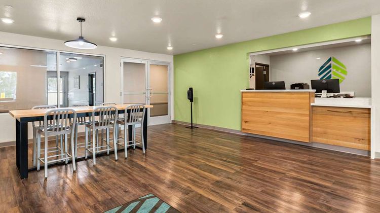 WoodSpring Suites - Daytona Beach Lobby