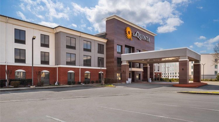 La Quinta Inn & Suites by Wyndham Bessemer Exterior