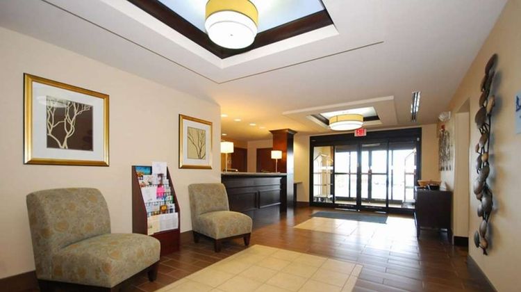 Wingate by Wyndham Kittanning Lobby