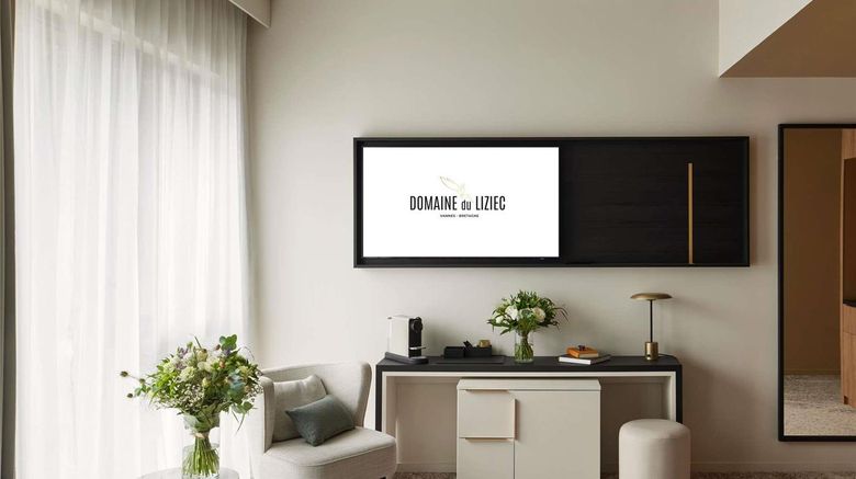 <b>Domaine Du Liziec Mgallery Suite</b>. Images powered by <a href="https://iceportal.shijigroup.com/" title="IcePortal" target="_blank">IcePortal</a>.