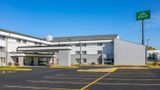 Wingate by Wyndham Lincoln Airport E. Exterior