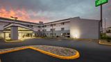Wingate by Wyndham Lincoln Airport E. Exterior