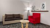 Wingate by Wyndham Lincoln Airport E. Suite