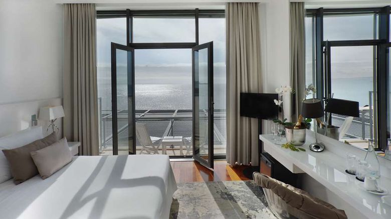 <b>Farol Design Hotel Room</b>. Images powered by <a href="https://iceportal.shijigroup.com/" title="IcePortal" target="_blank">IcePortal</a>.