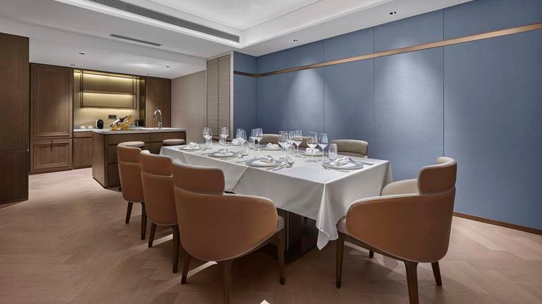 <b>DoubleTree Beijing E 3rd Ring Rd Room</b>. Images powered by <a href="https://iceportal.shijigroup.com/" title="IcePortal" target="_blank">IcePortal</a>.