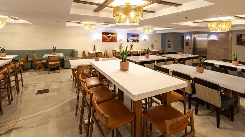 <b>Castillo Real St Augustine Beach Resort Restaurant</b>. Images powered by <a href="https://iceportal.shijigroup.com/" title="IcePortal" target="_blank">IcePortal</a>.