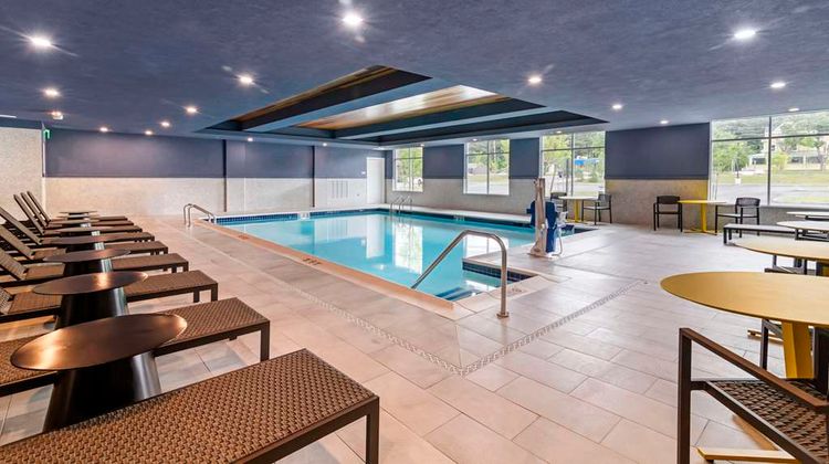 Cambria Hotel North Conway Pool