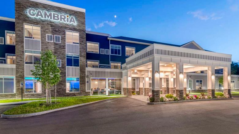 <b>Cambria Hotel North Conway Exterior</b>. Images powered by <a href="https://iceportal.shijigroup.com/" title="IcePortal" target="_blank">IcePortal</a>.