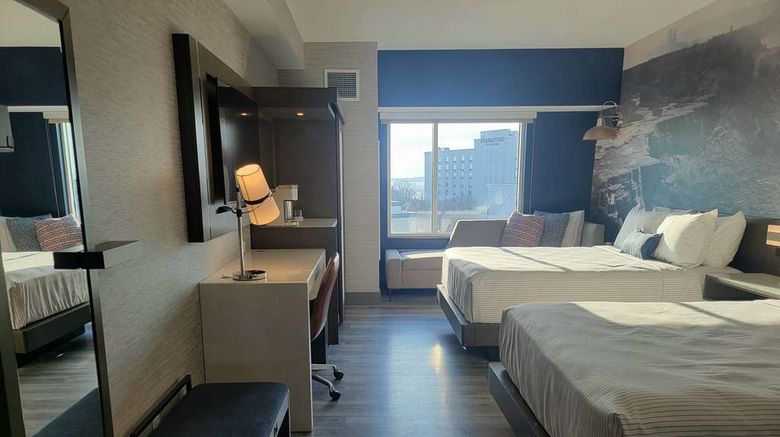 <b>Cambria Hotel Niagara Falls Room</b>. Images powered by <a href="https://iceportal.shijigroup.com/" title="IcePortal" target="_blank">IcePortal</a>.