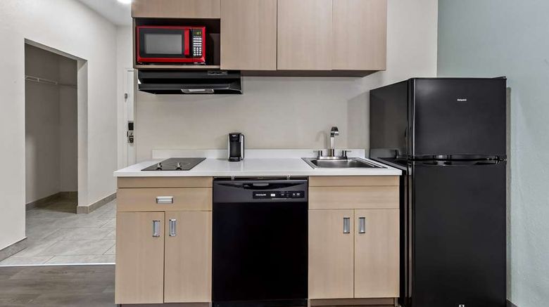 <b>Quality Inn & Suites Columbia Harbison Room</b>. Images powered by <a href="https://iceportal.shijigroup.com/" title="IcePortal" target="_blank">IcePortal</a>.