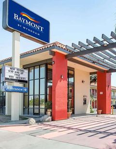 Baymont by Wyndham Bakersfield