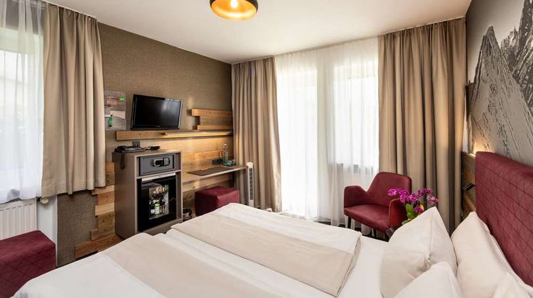 Arcus Hotel Room