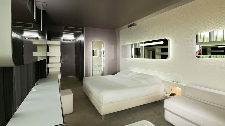 <b>San Ranieri Hotel Suite</b>. Images powered by <a href="https://iceportal.shijigroup.com/" title="IcePortal" target="_blank">IcePortal</a>.