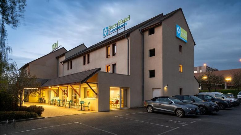 Sure Hotel Best Western Rennes Chantepie Exterior. Images powered by <a href="https://iceportal.shijigroup.com" target="_blank" rel="noopener">Ice Portal</a>.