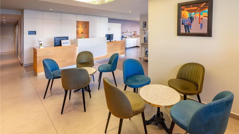 <b>Sure Hotel Best Western Rennes Chantepie Lobby</b>. Images powered by <a href="https://iceportal.shijigroup.com/" title="IcePortal" target="_blank">IcePortal</a>.