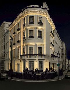2 Chesham Hotel