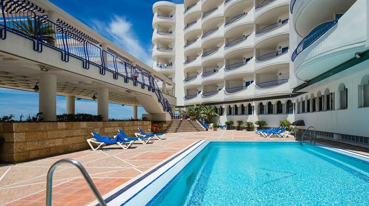Hotel Playa Victoria Pool