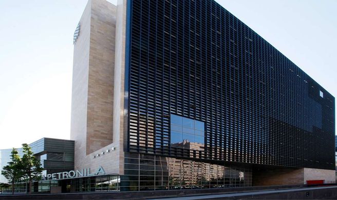 Zaragoza’s Royal Welcome: A Guide to the City’s Most Majestic Luxury Hotels
