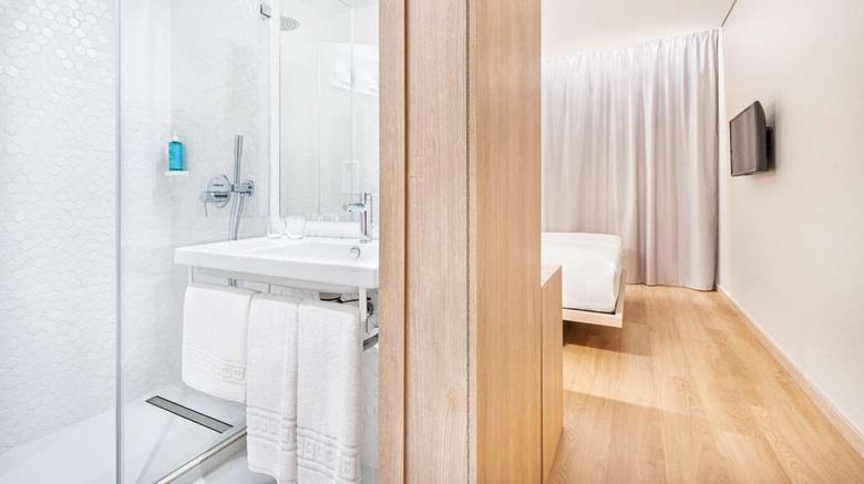 <b>Moov Lisbon Oriente Room</b>. Images powered by <a href="https://iceportal.shijigroup.com/" title="IcePortal" target="_blank">IcePortal</a>.