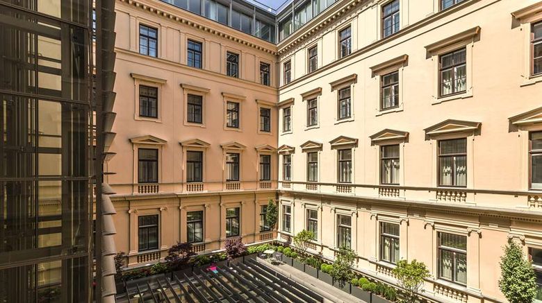 <b>Anantara Palais Hansen Vienna Hotel Exterior</b>. Images powered by <a href="https://iceportal.shijigroup.com/" title="IcePortal" target="_blank">IcePortal</a>.