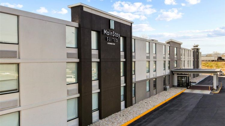 MainStay Suites Chambersburg East Exterior