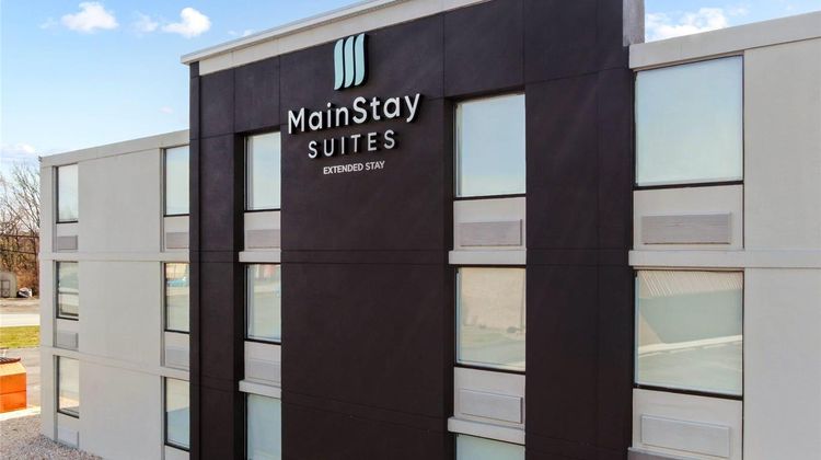MainStay Suites Chambersburg East Exterior