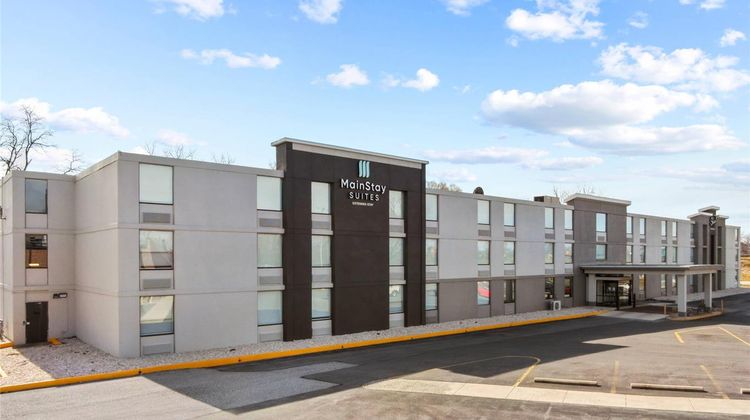 MainStay Suites Chambersburg East Exterior