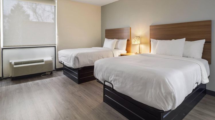 MainStay Suites Chambersburg East Room
