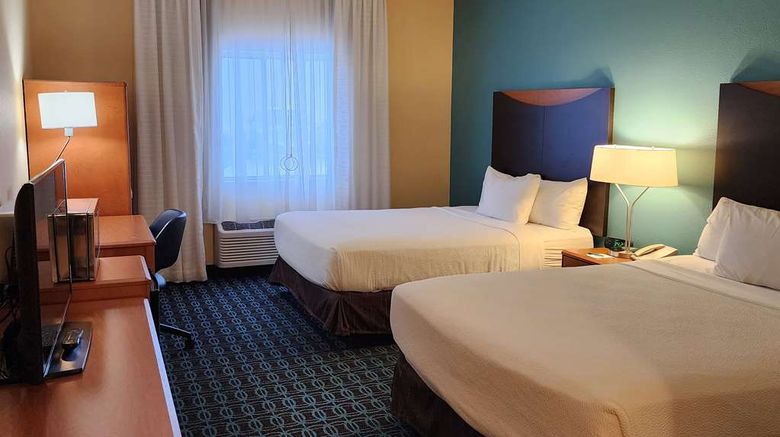 <b>AmericInn by Wyndham Shopping Area Room</b>. Images powered by <a href="https://iceportal.shijigroup.com/" title="IcePortal" target="_blank">IcePortal</a>.