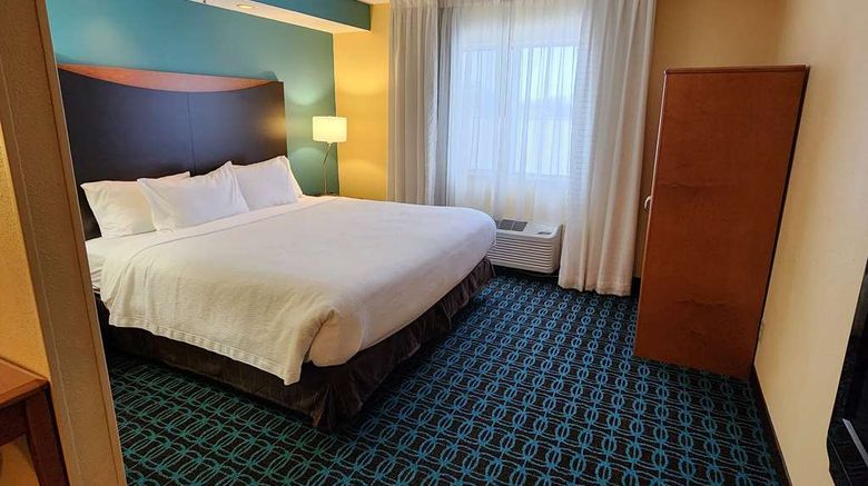 <b>AmericInn by Wyndham Shopping Area Room</b>. Images powered by <a href="https://iceportal.shijigroup.com/" title="IcePortal" target="_blank">IcePortal</a>.