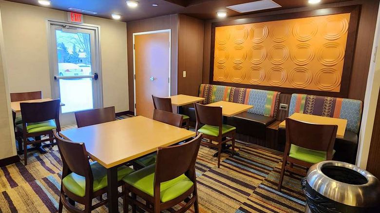 <b>AmericInn by Wyndham Shopping Area Other</b>. Images powered by <a href="https://iceportal.shijigroup.com/" title="IcePortal" target="_blank">IcePortal</a>.