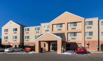 AmericInn by Wyndham Shopping Area