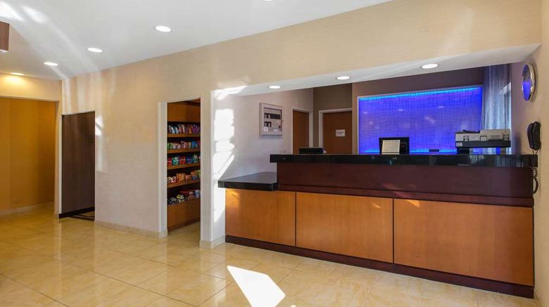 <b>AmericInn by Wyndham Shopping Area Lobby</b>. Images powered by <a href="https://iceportal.shijigroup.com/" title="IcePortal" target="_blank">IcePortal</a>.
