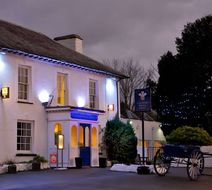 The Feathers Royal Hotel Exterior